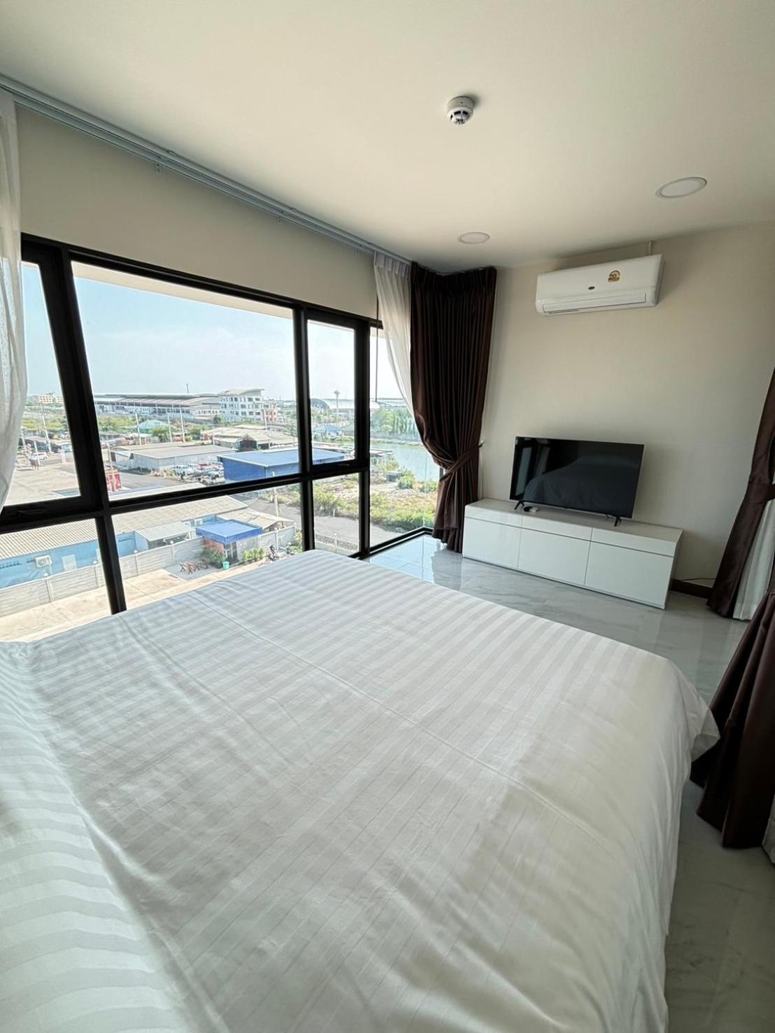 Arunsakhon Luxury Condo Samut Sakhon Exterior photo