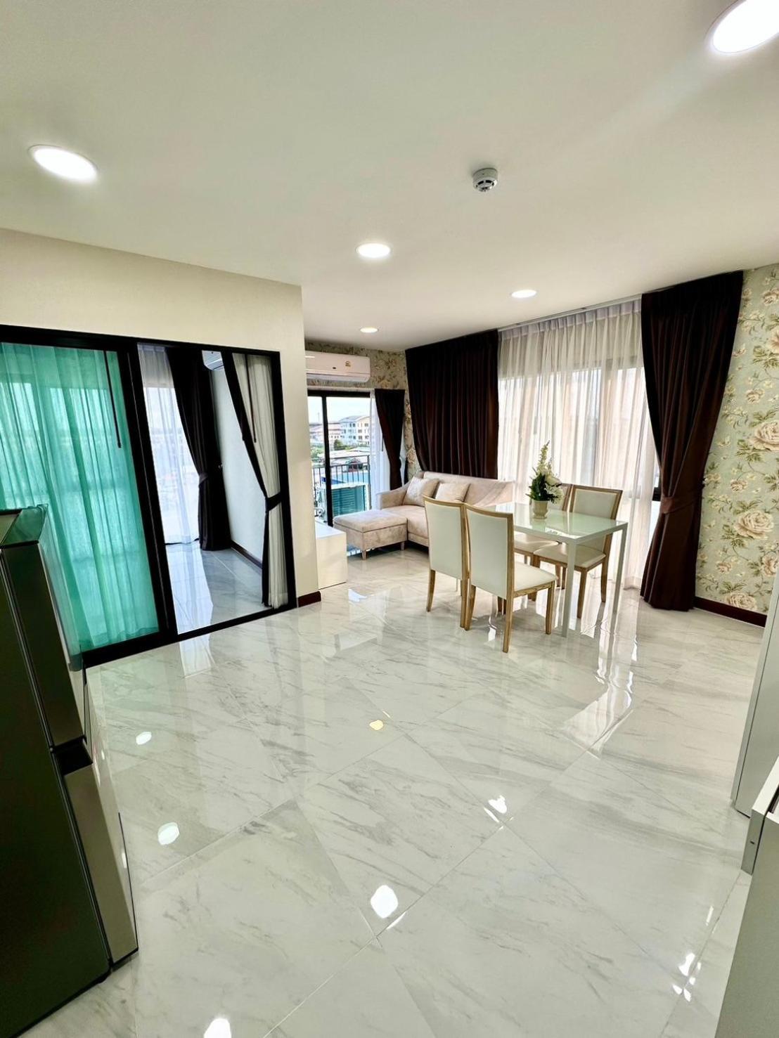 Arunsakhon Luxury Condo Samut Sakhon Exterior photo